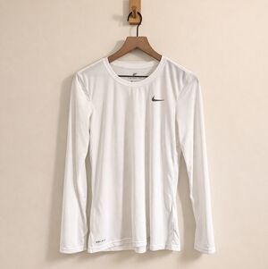 Nike Dri-FIT Long Sleeve Athletic Tee White Size M Lightweight Performance Top